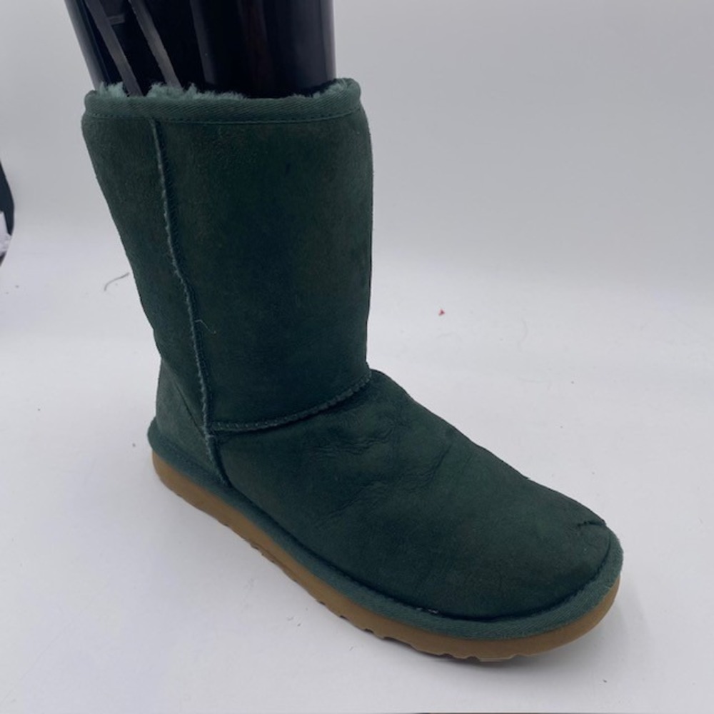 UGG Australia Classic Short 5825 Boot Womens 7 Forest Green Sheepskin Suede Cozy